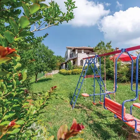 Pet Friendly Home In Visnjan * Višnjan